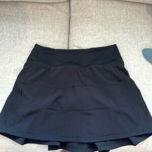 Lululemon pace rival skirt